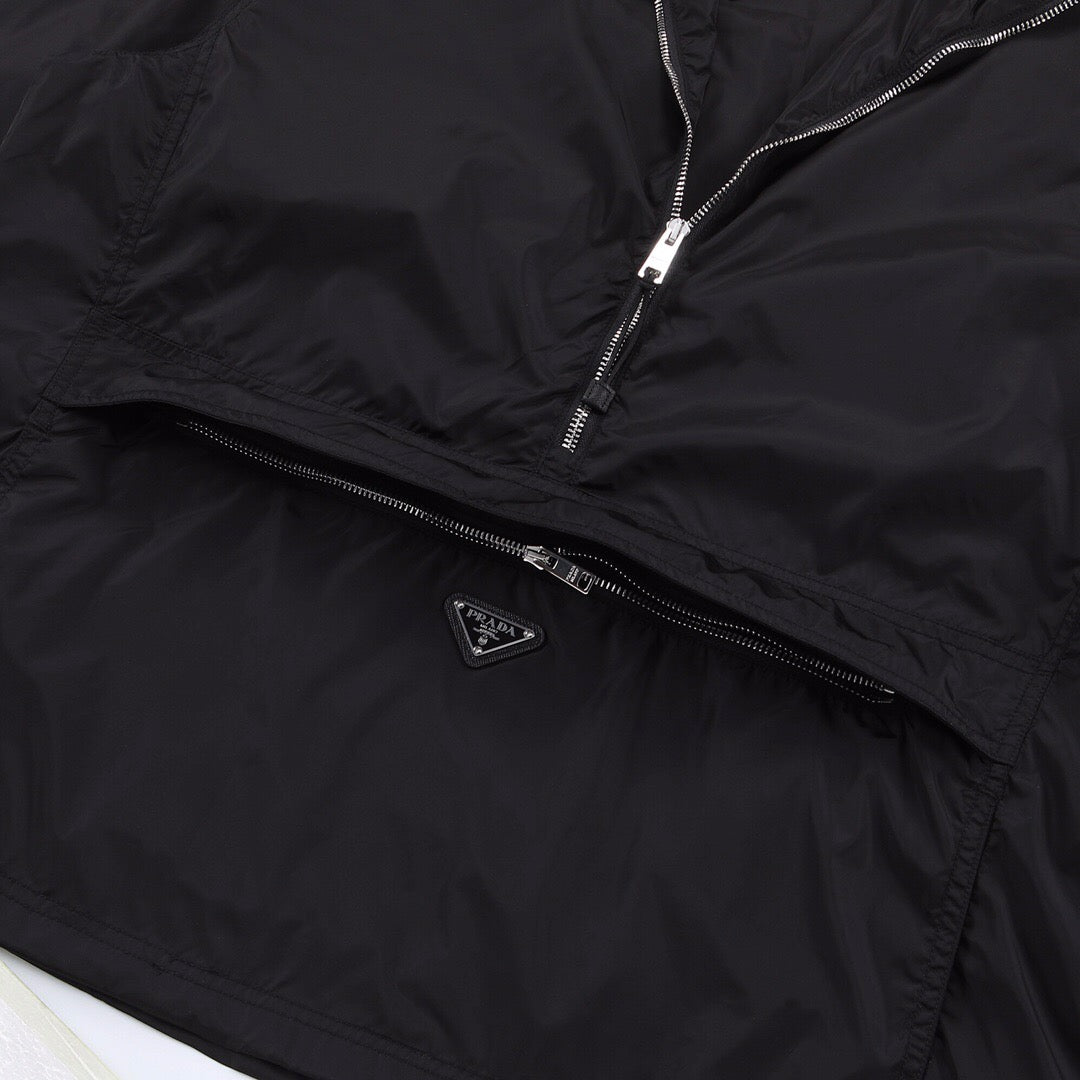 Nylon triangle logo half zip jacket <span class="brand-imgs PD"></span>