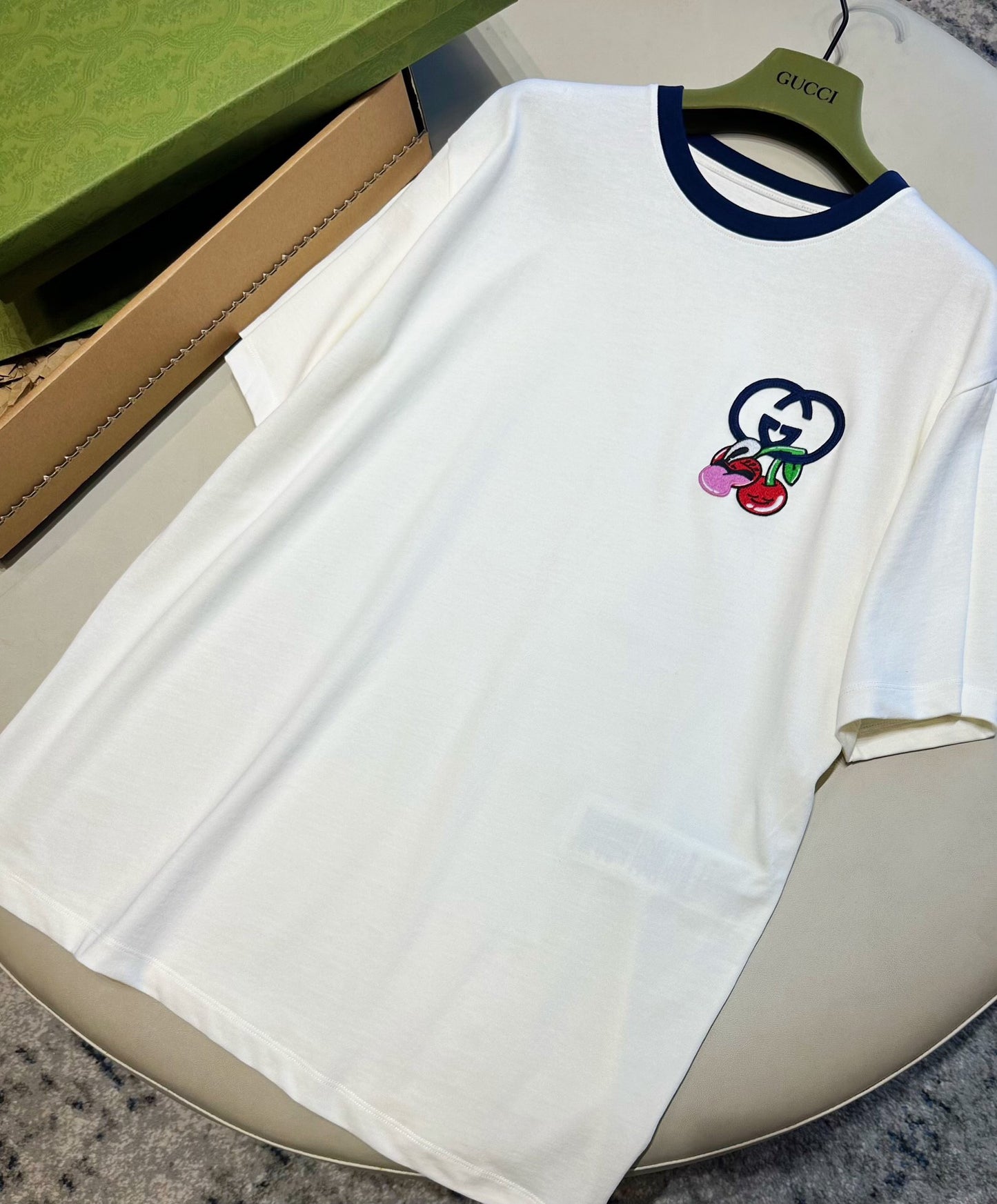 G cherry embroidery short sleeve white<span class="brand-imgs GUCCI"></span>