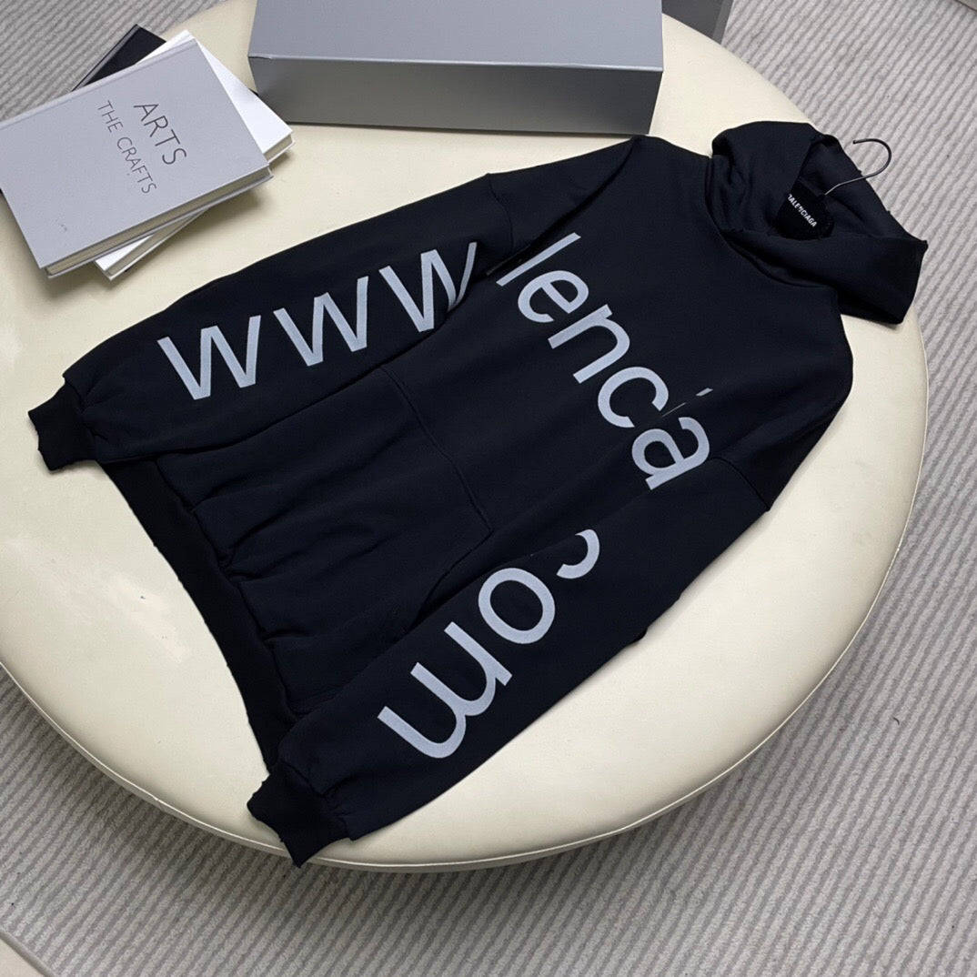Website letter embroidered hoodie black<span class="brand-imgs BL"></span>