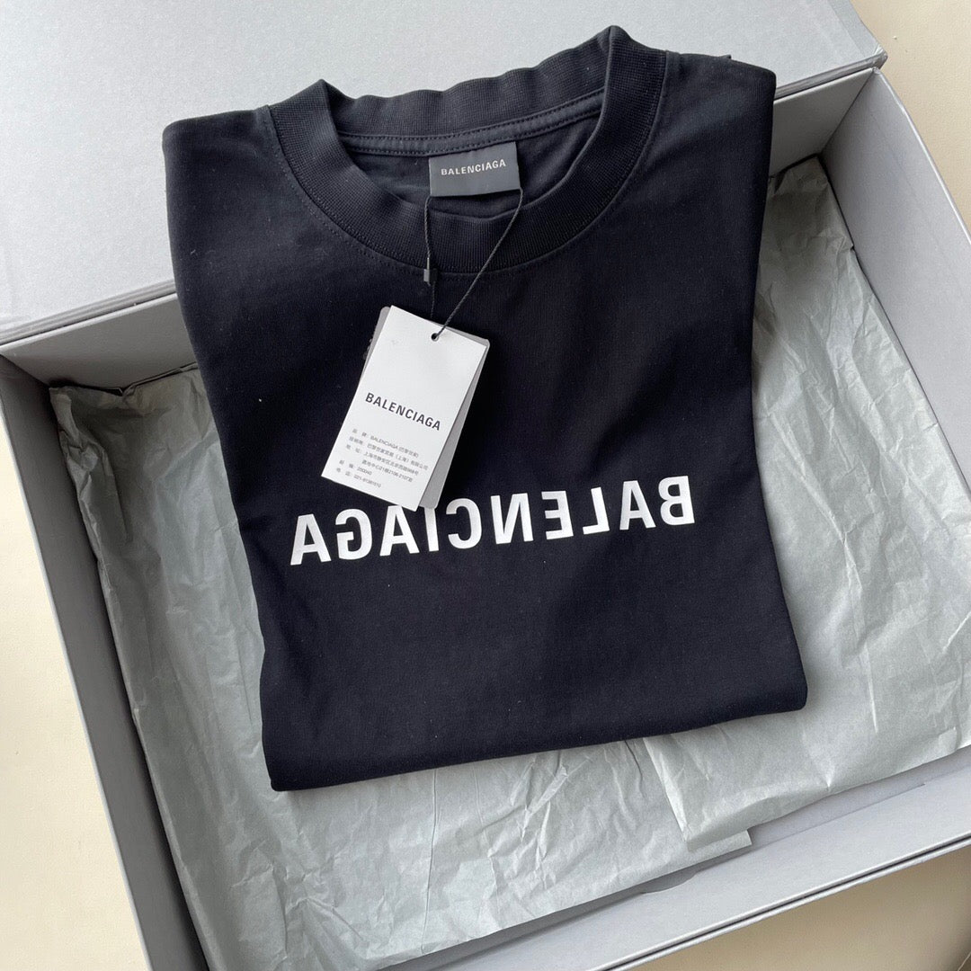 Reverse letter print short sleeve black <span class="brand-imgs BL"></span>