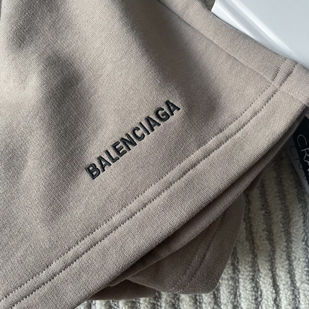Brown shorts<span class="brand-imgs BL"></span>