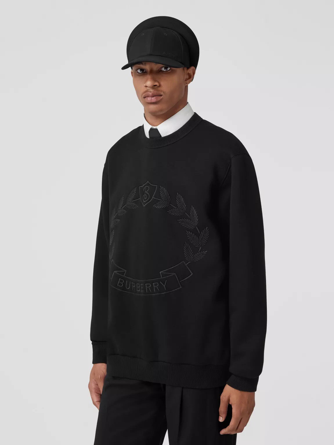 Oak leaf embroidered sweatshirt<span class="brand-imgs BB"></span>