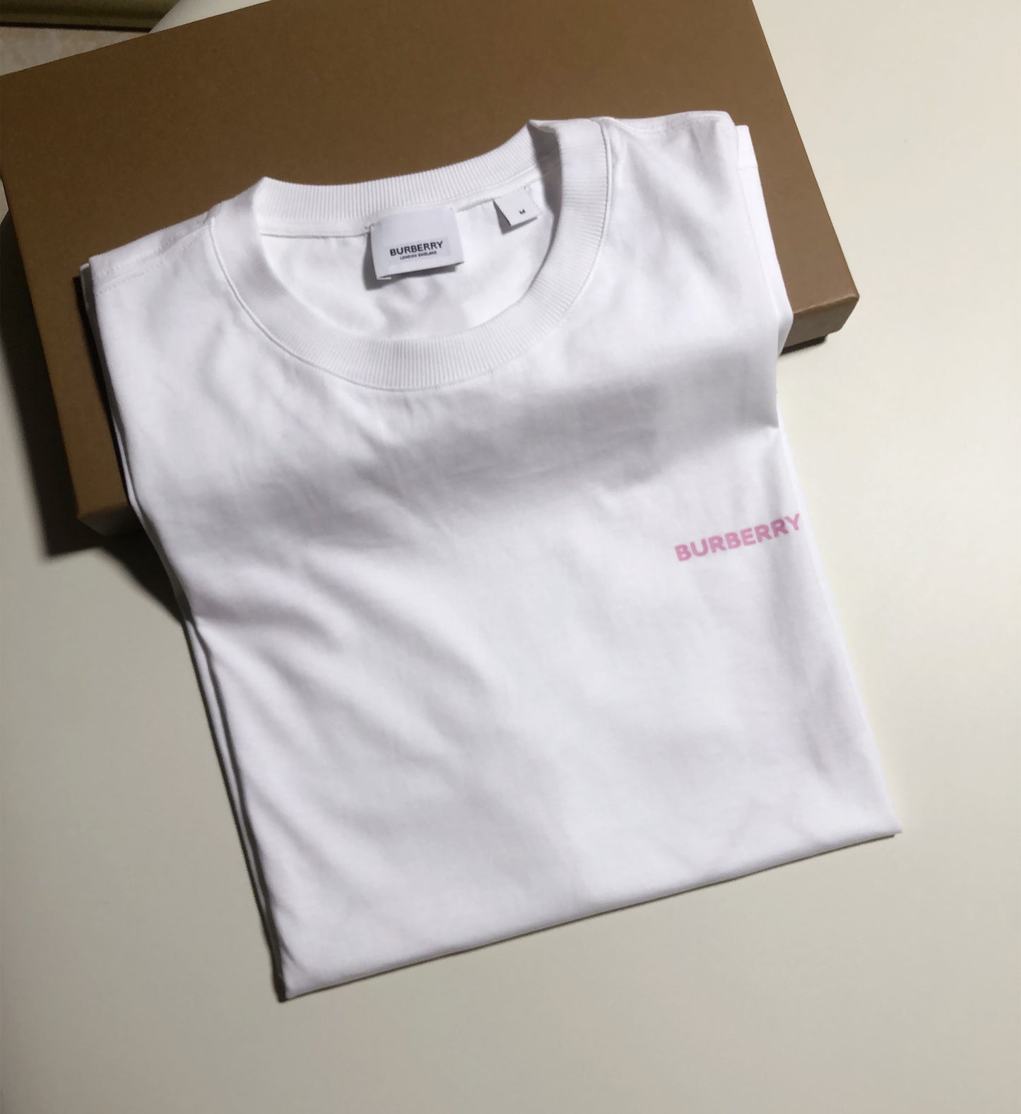 Br pink oak leaf Pink Short sleeve white <span class="brand-imgs BB"></span>