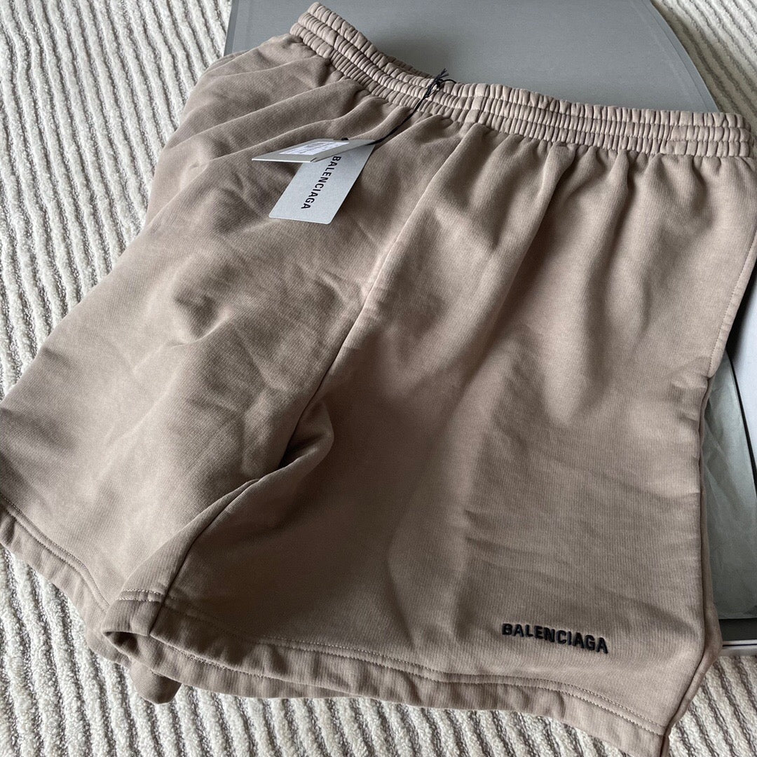 Brown shorts<span class="brand-imgs BL"></span>