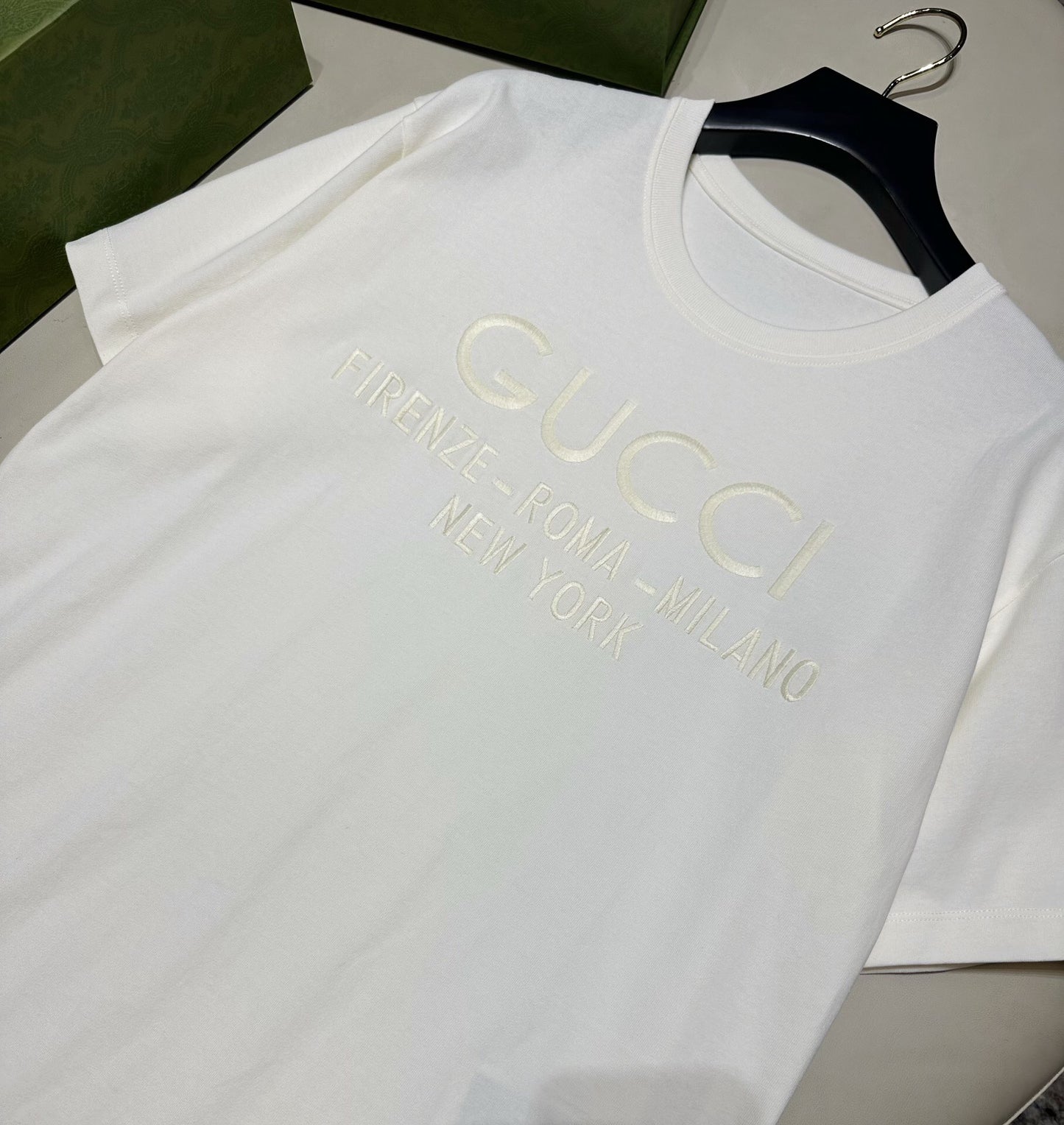 Gu city embroidery short sleeve beige<span class="brand-imgs GUCCI"></span>