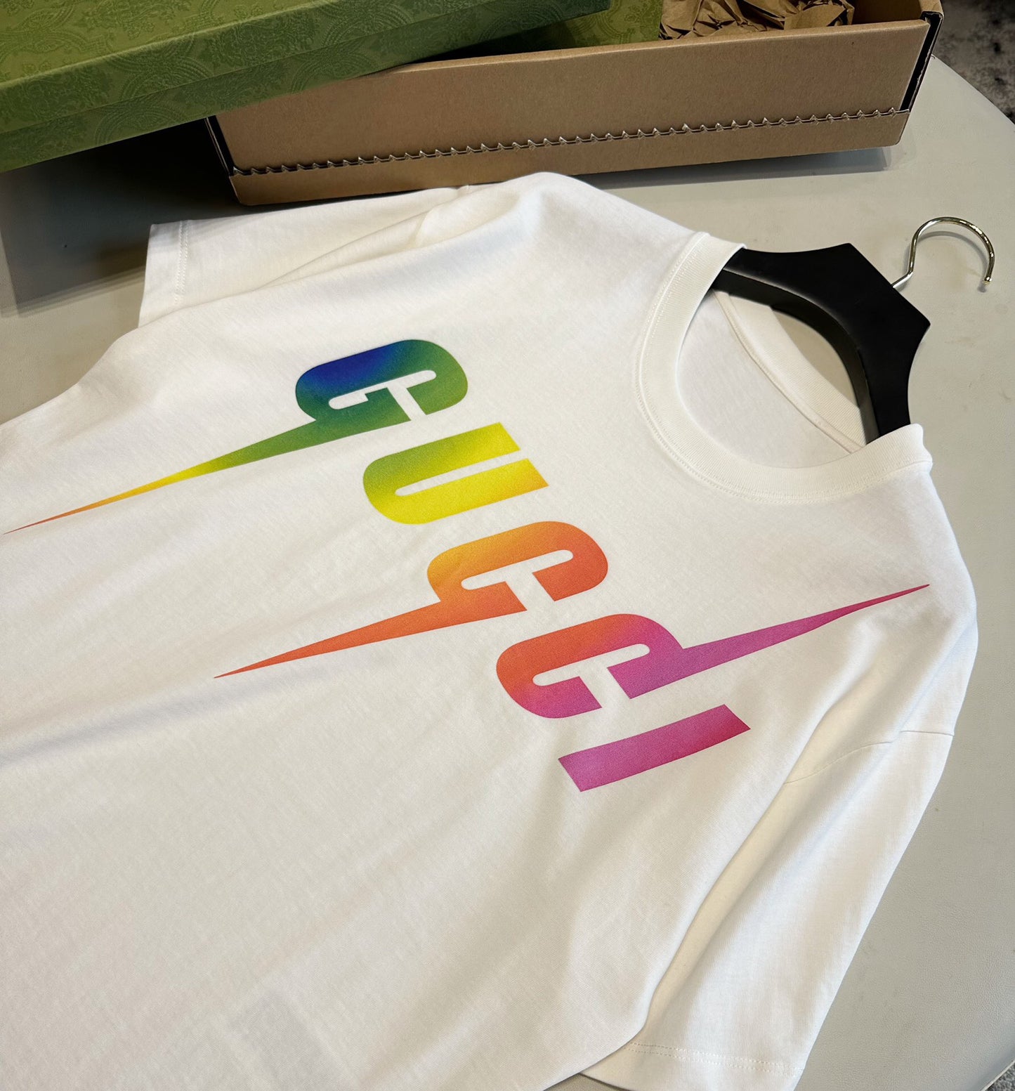 Rainbow lightning print Short sleeve white<span class="brand-imgs GUCCI"></span>