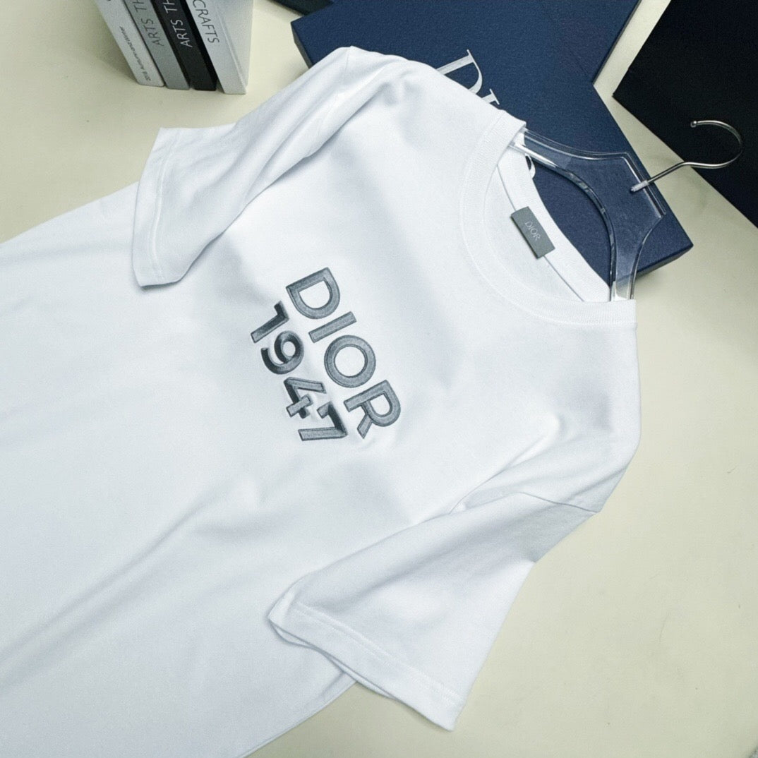 1947 embroidery Short sleeve white <span class="brand-imgs DIOR"></span>