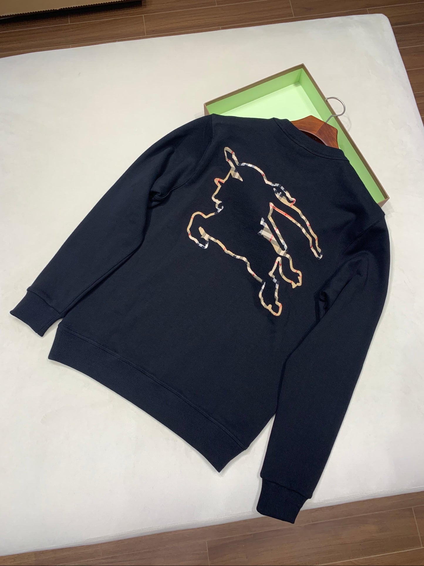 Br plaid burning horse sweatshirt black<span class="brand-imgs BB"></span>
