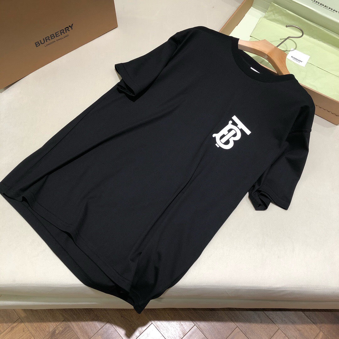 Short sleeve black shirt <span class="brand-imgs BB"></span>