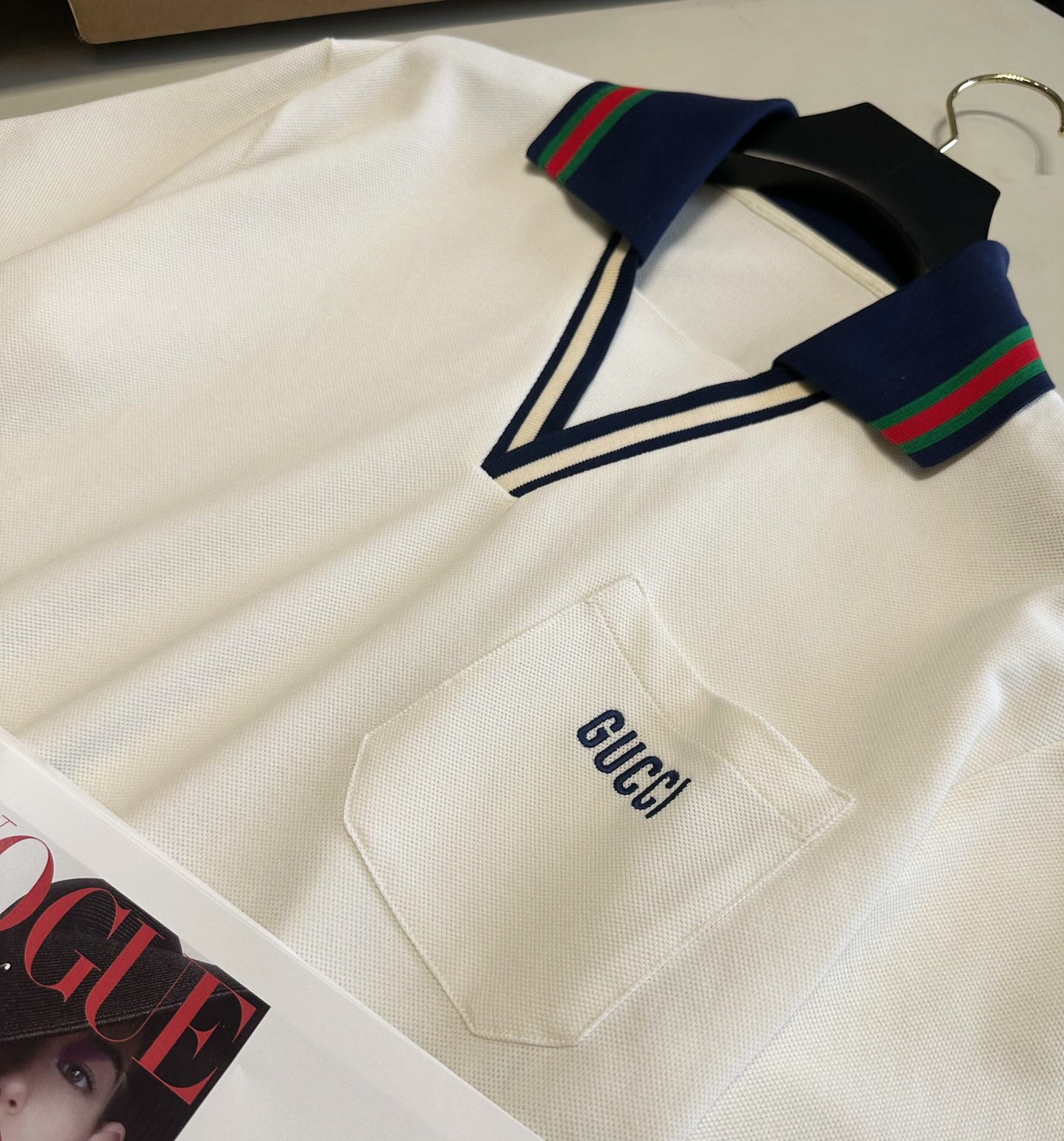V neck Polo shirt white<span class="brand-imgs GUCCI"></span>