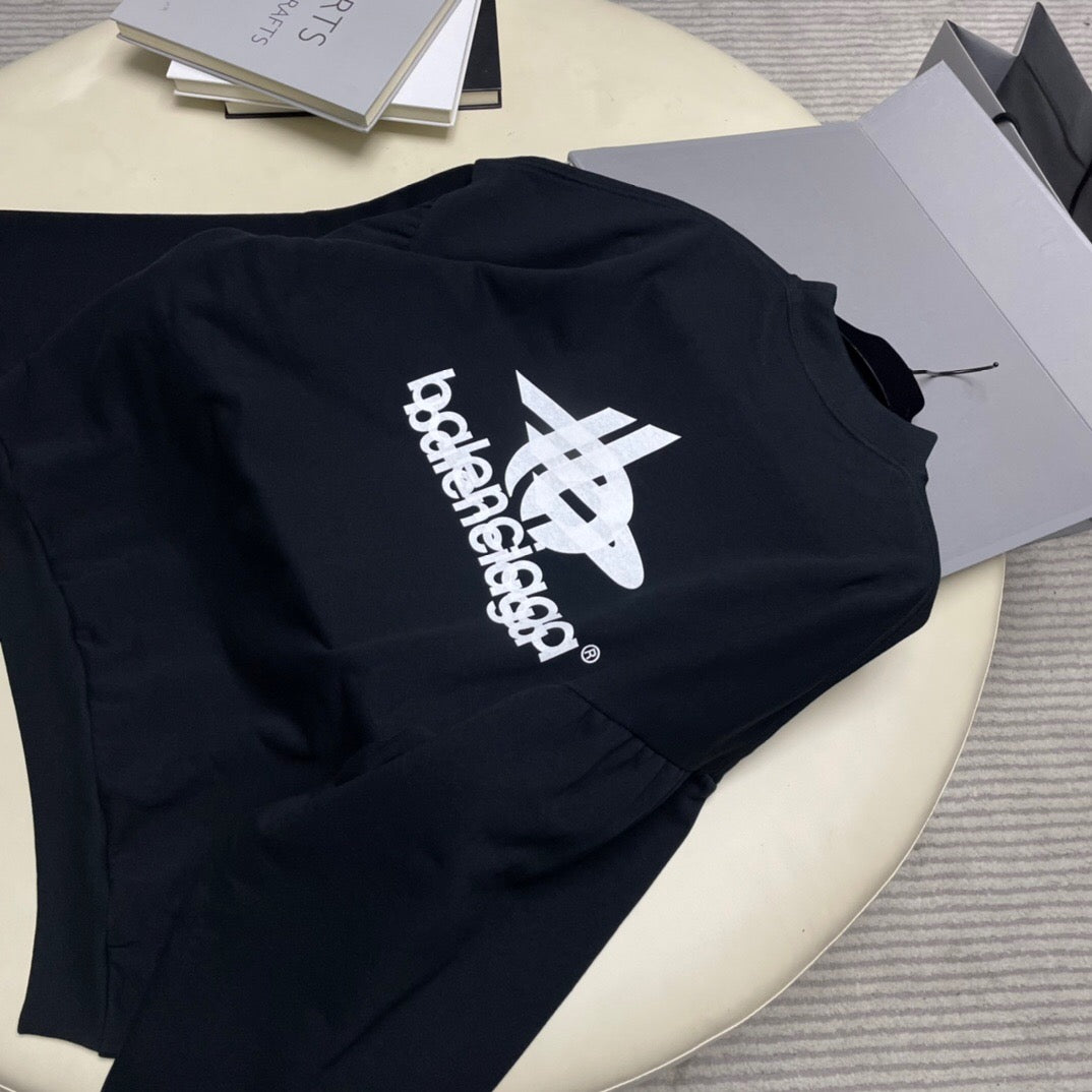 Overlapping printed crew neck sweatshirt<span class="brand-imgs BL"></span>