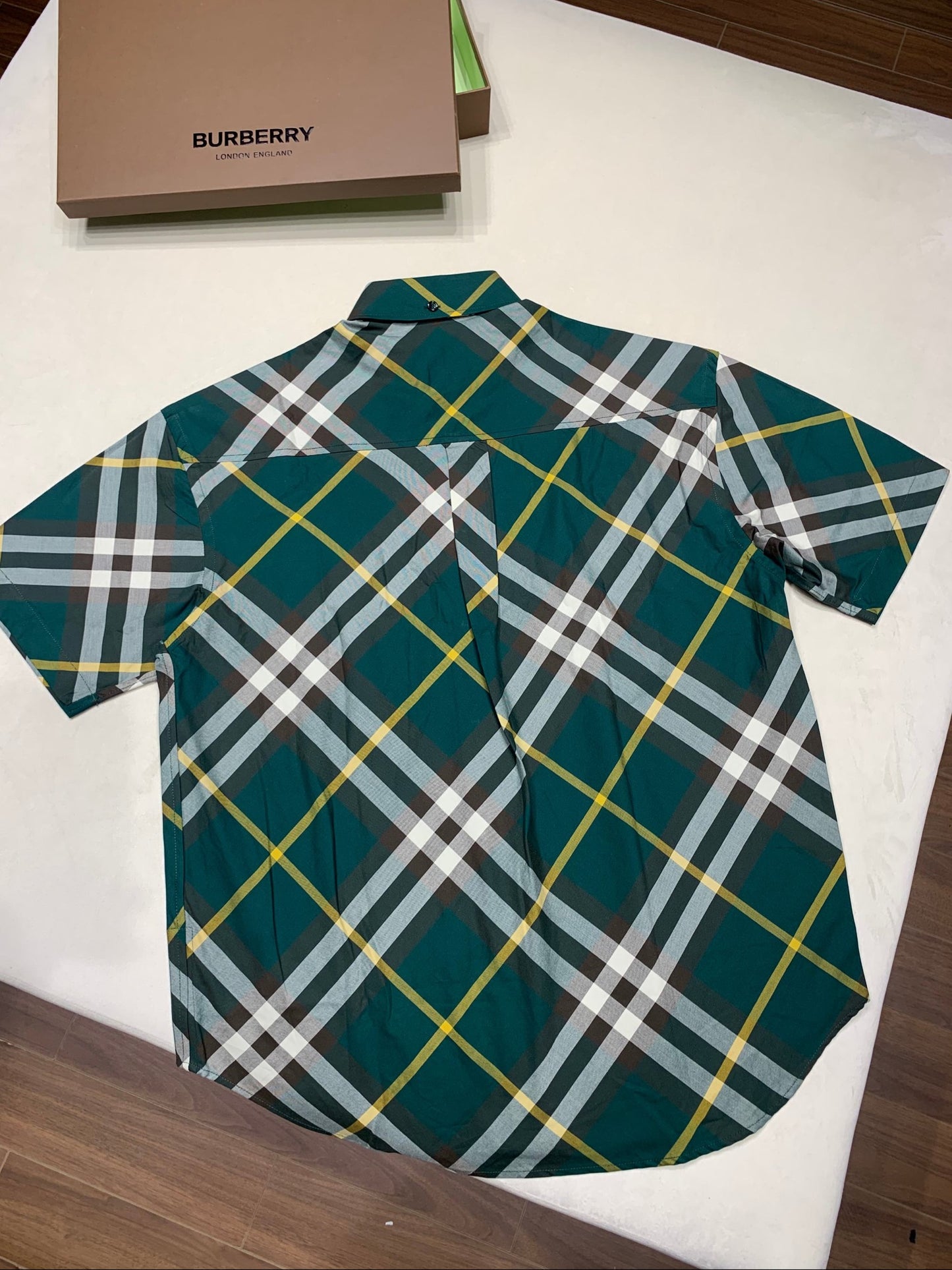 Green plaid short sleeved shirt<span class="brand-imgs BB"></span>