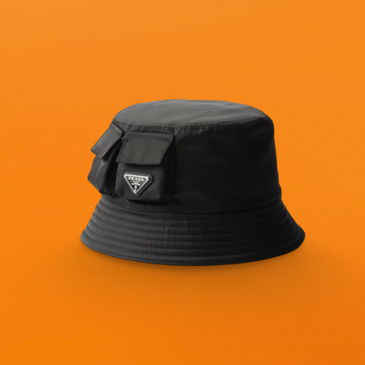 Small pocket triangle logo bucket hat <span class="brand-imgs PD"></span>